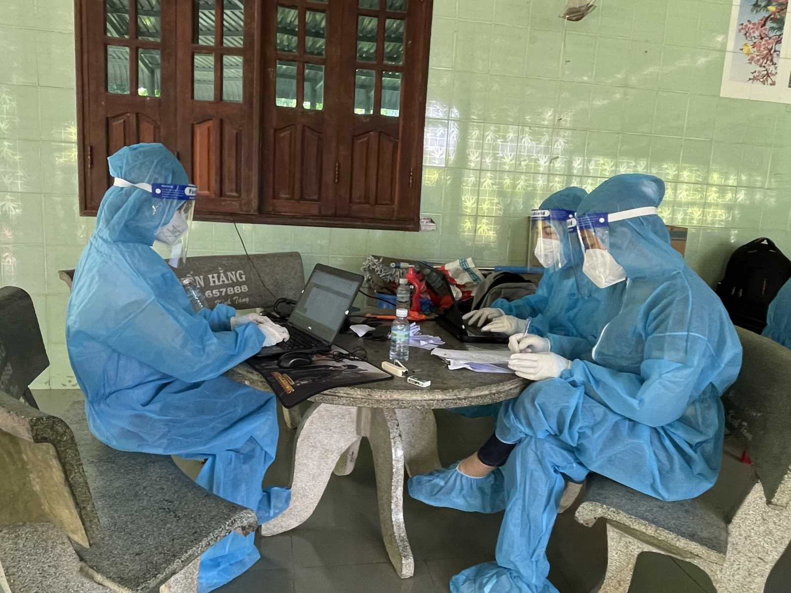 Tham gia chống dịch tại xã Phước Hòa