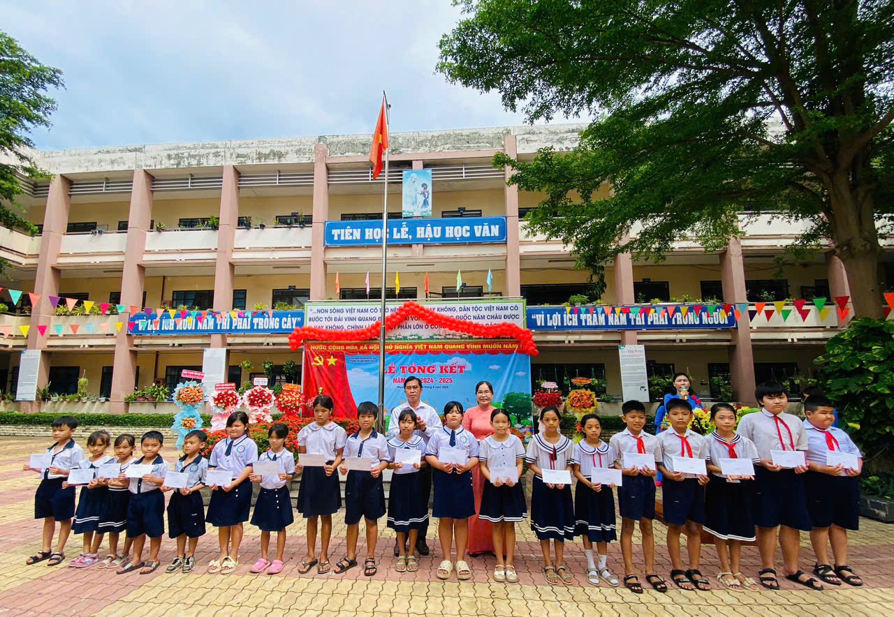 51d18e6db2d2078c5ec32